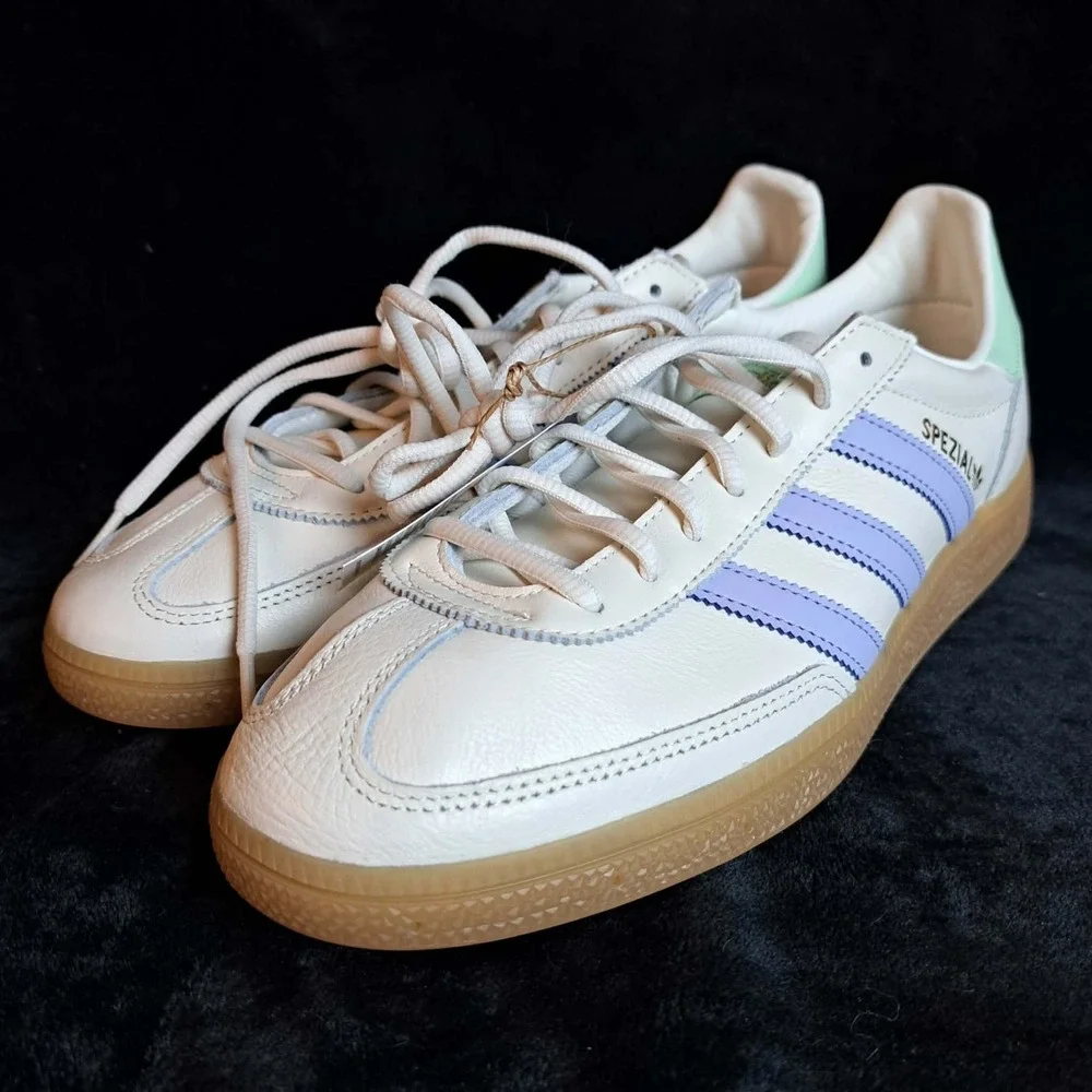 Adidas Handball Spezial Mens Casual Off White/Violet Purple/Gum IH2460 Size 10